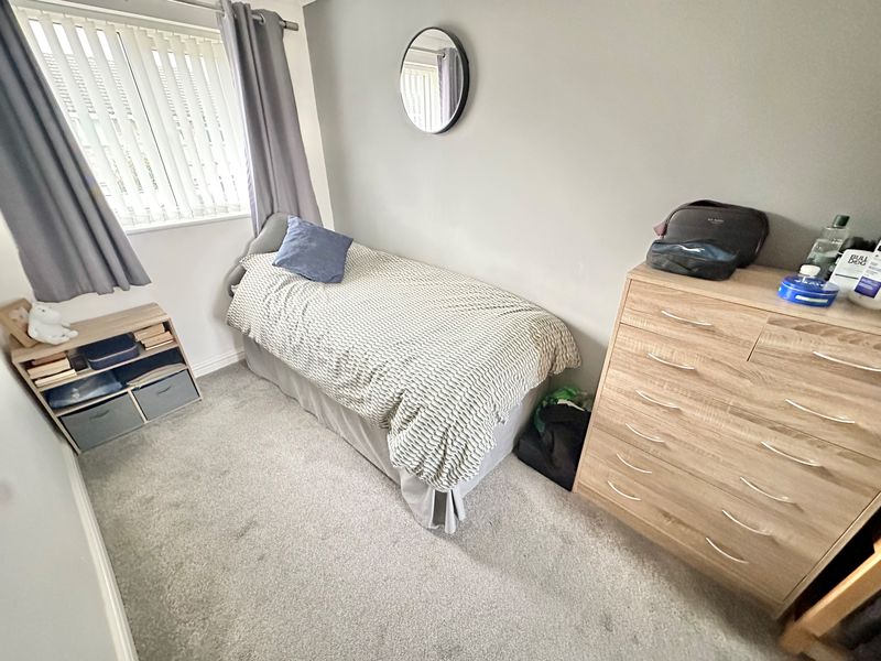 Everest Close Great Sutton